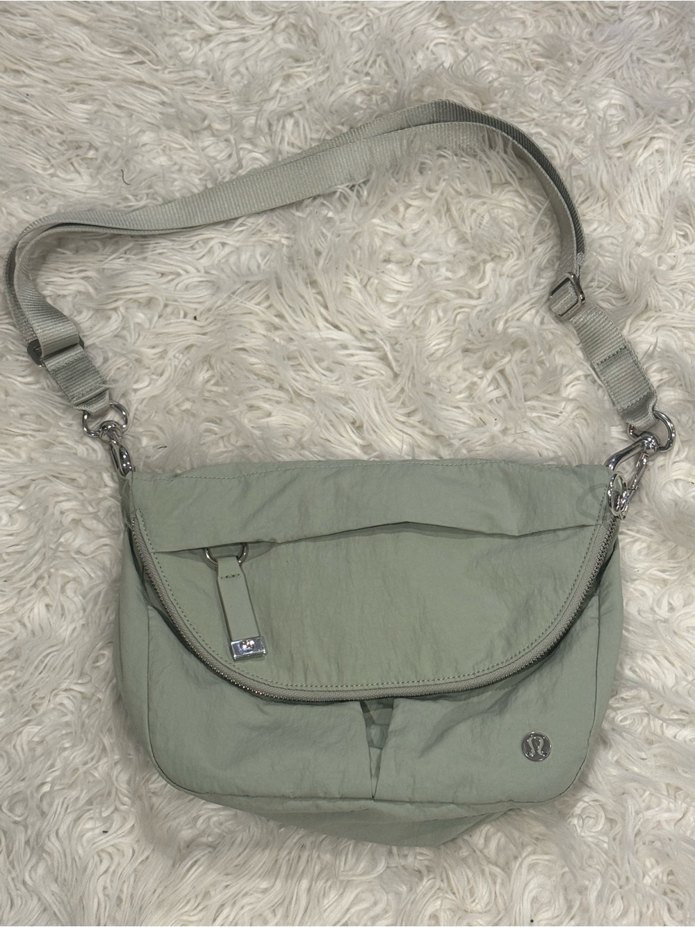 Lululemon All Night Festival Bag 5L Green Fern Crossbody Discontinued